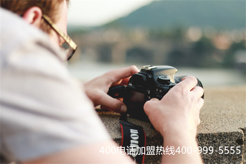 (400電話怎么申請費用)(企業如何選擇合適的400電話套餐?這兩個方面要考慮!)