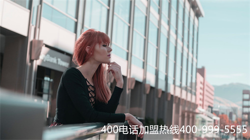 一個人在思考 一個人在思考